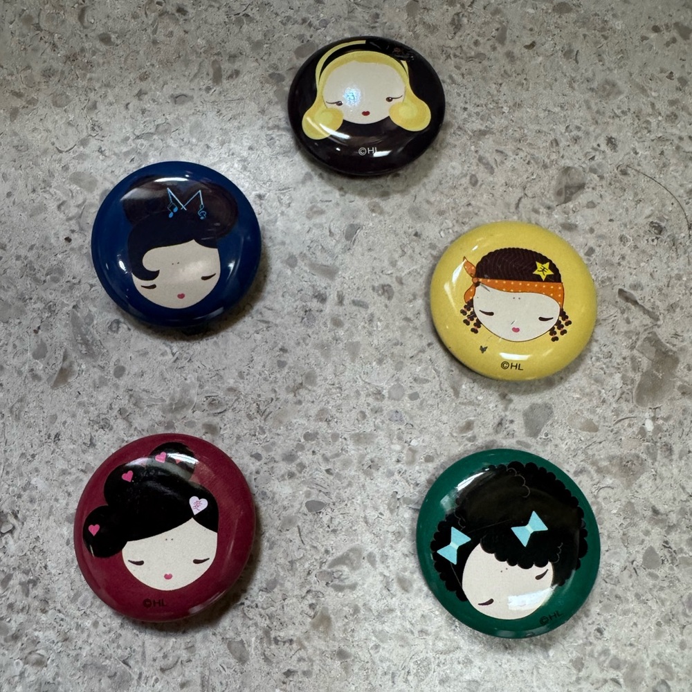 Iconic harajuku girls Colorful Character Pins Set